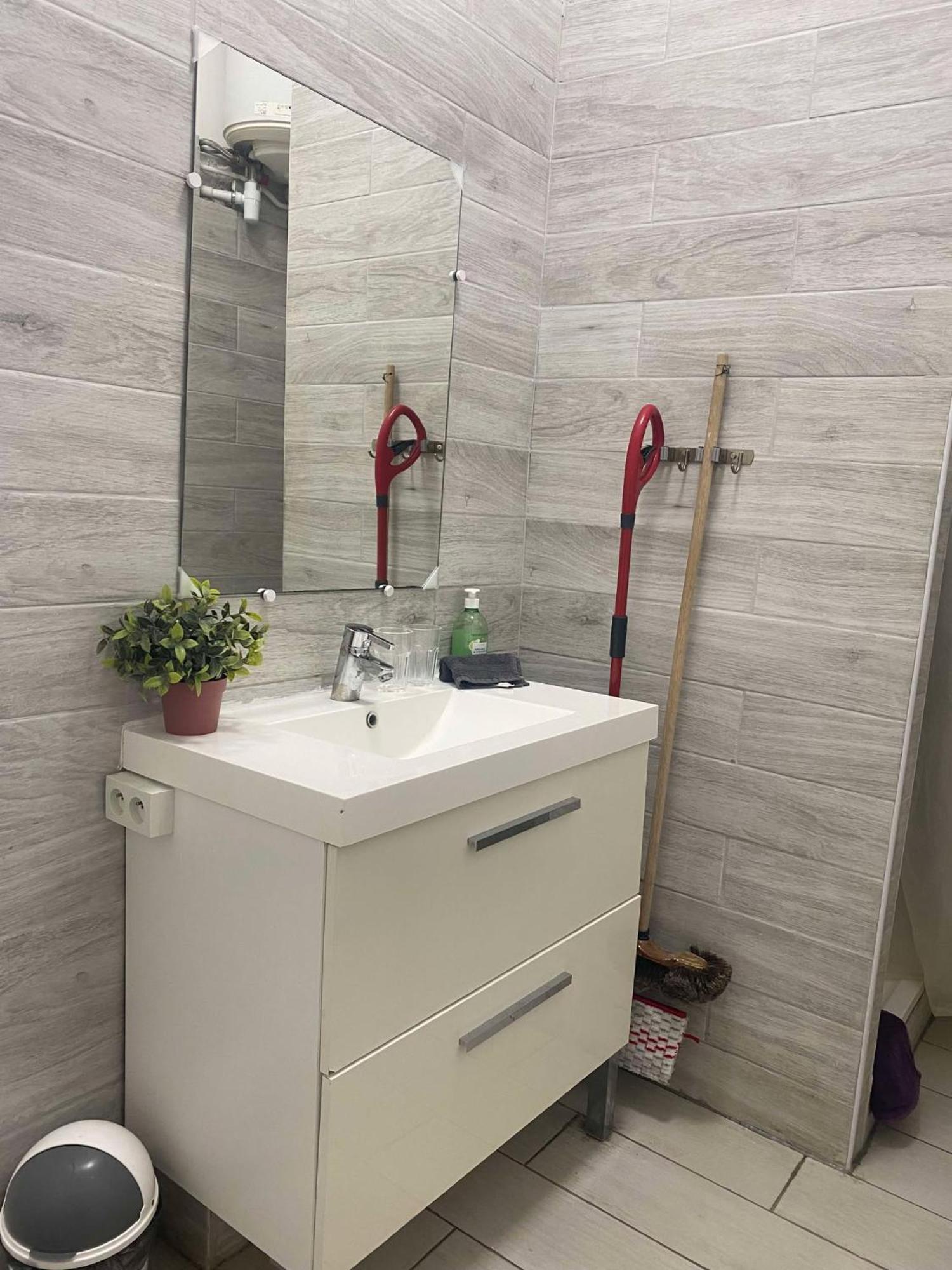 Joli T2 Refait A Neuf, Lumineux Et Accessible Διαμέρισμα Μασσαλία Εξωτερικό φωτογραφία